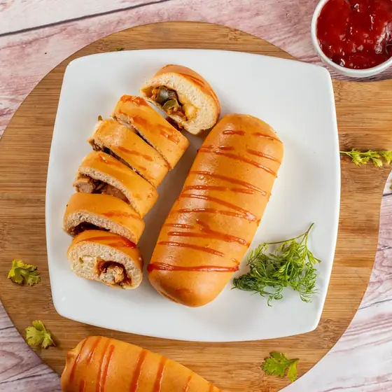 Chicken Cheese Roll (চিকেন চিজ রোল)
